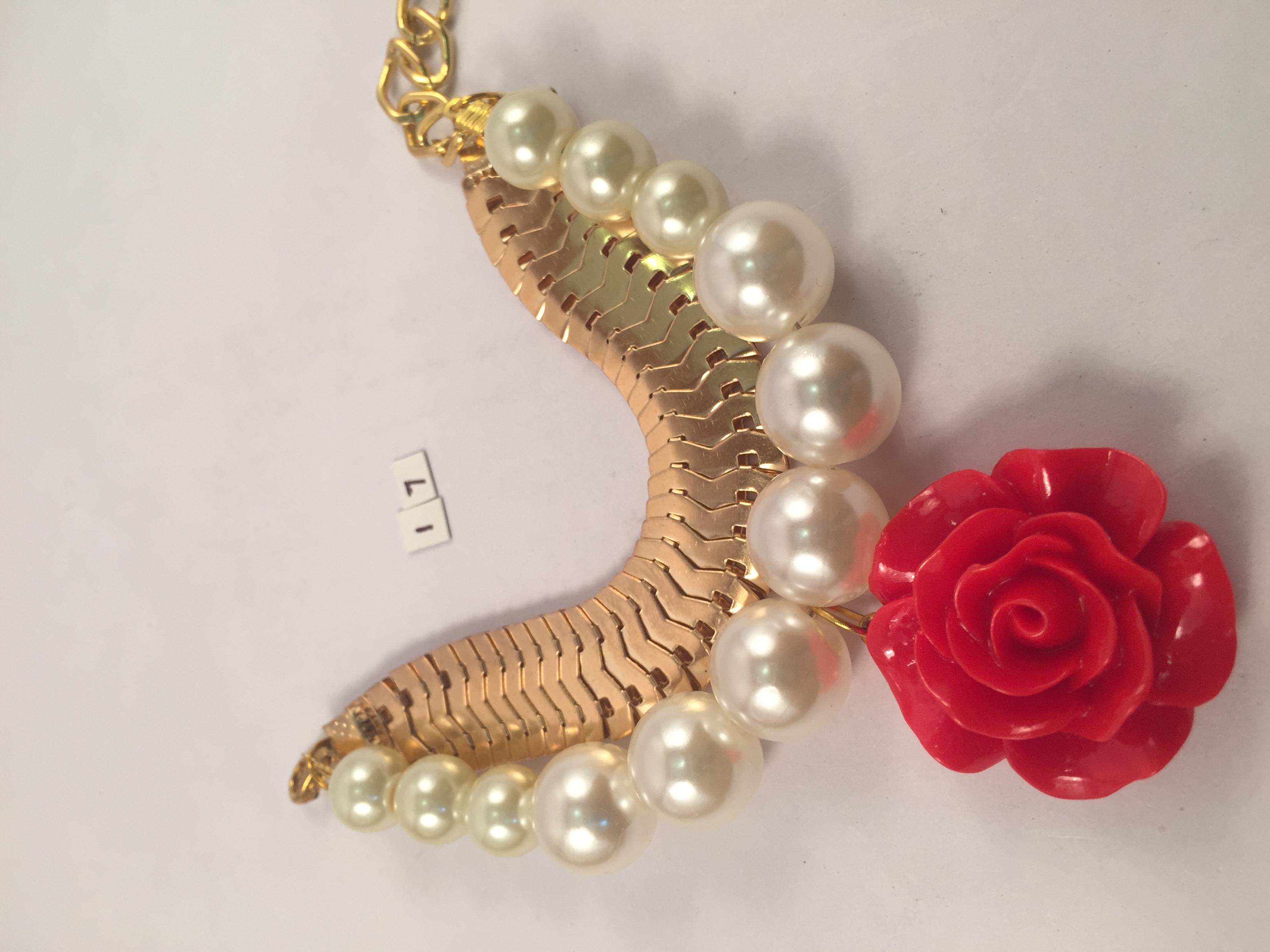 Chunky chain flower & Pearl bracelet